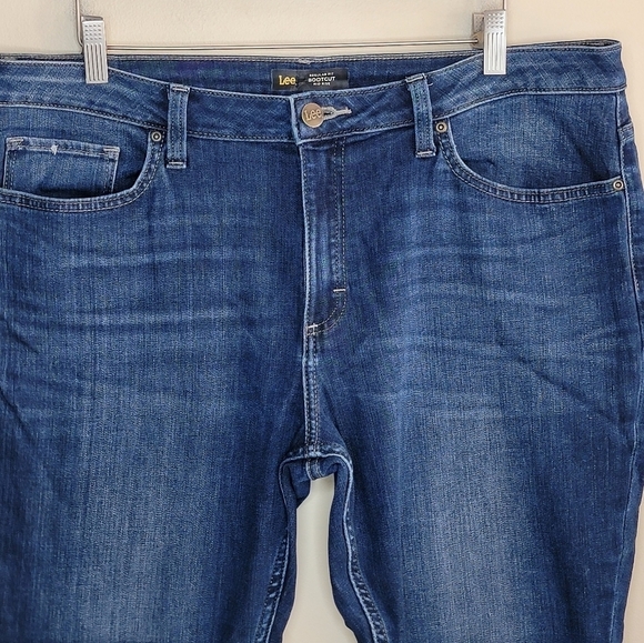 Lee | Regular Fit Mid Rise Bootcut Blue Denim Jeans Short Length - Picture 2 of 6